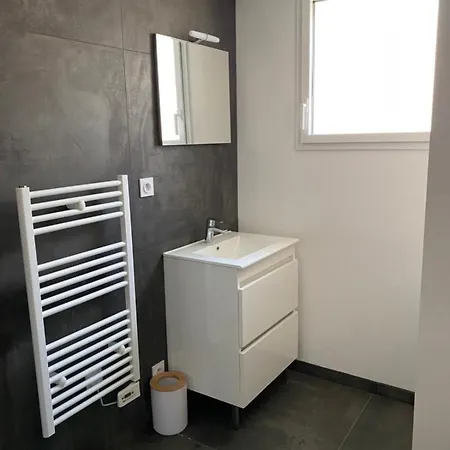 فندق Location 3 Piscine Privee بونيفَسْيو